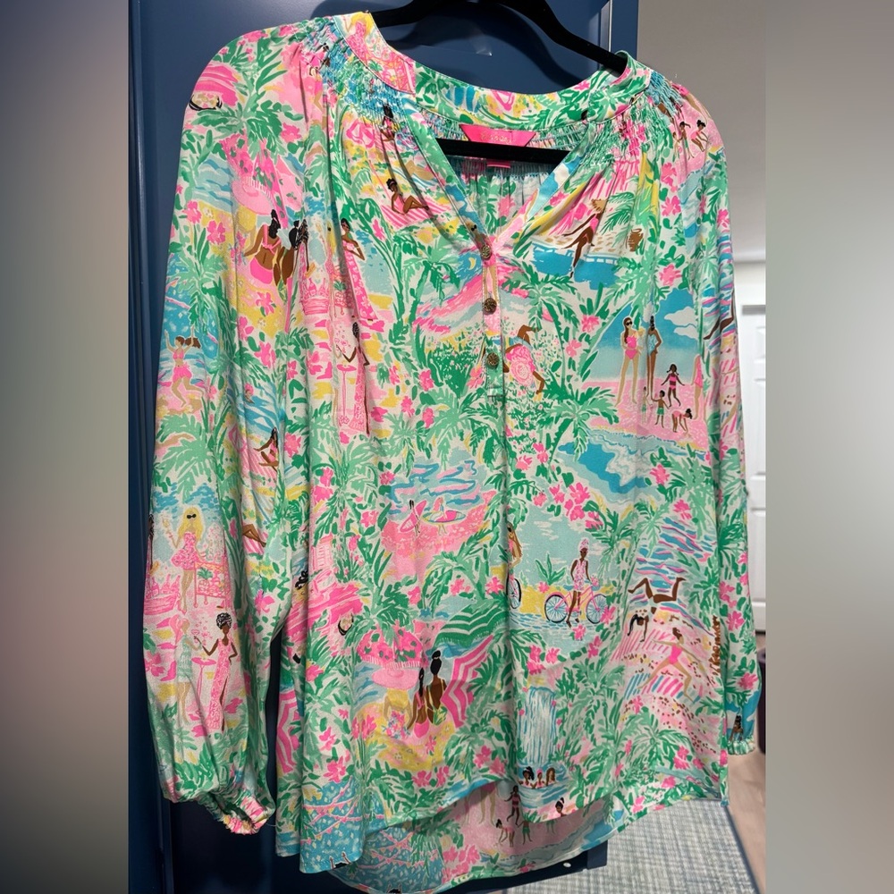 Lilly Pulitzer beautiful  Elsa top in let's get together print. NWT size small - Picture 2 of 5